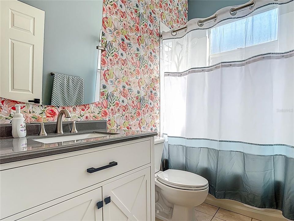 На продажу: $549,000 (2 спален, 2 ванн, 1988 Квадратных фут)