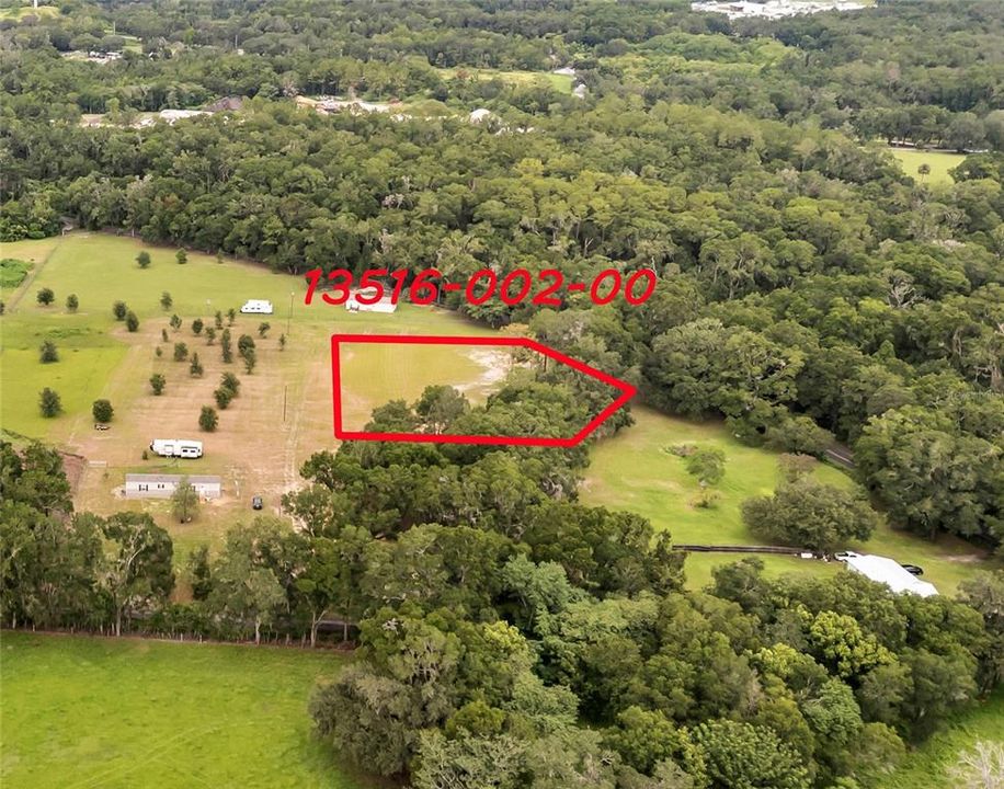 待售: $70,000 (0.90 acres)