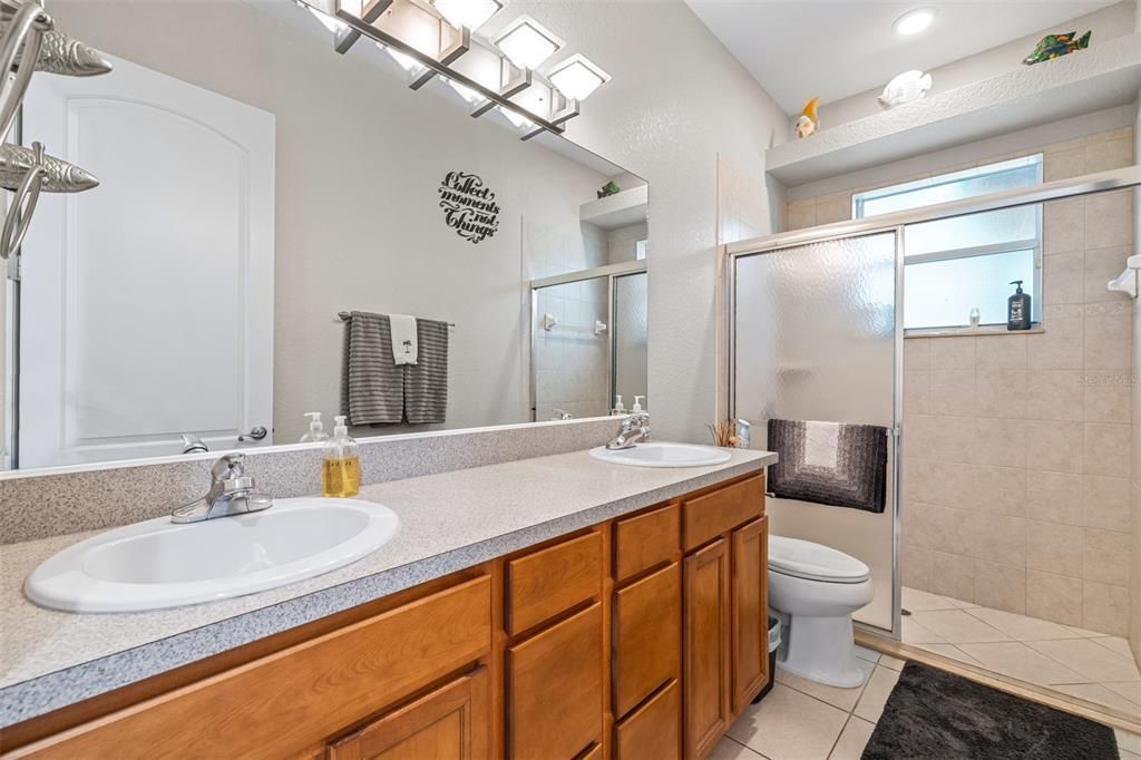 На продажу: $560,000 (3 спален, 2 ванн, 2598 Квадратных фут)