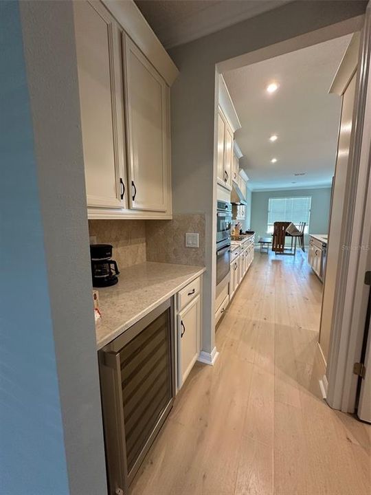 For Sale: $899,000 (5 beds, 4 baths, 3857 Square Feet)