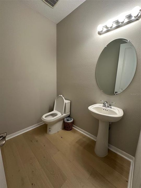 For Sale: $899,000 (5 beds, 4 baths, 3857 Square Feet)