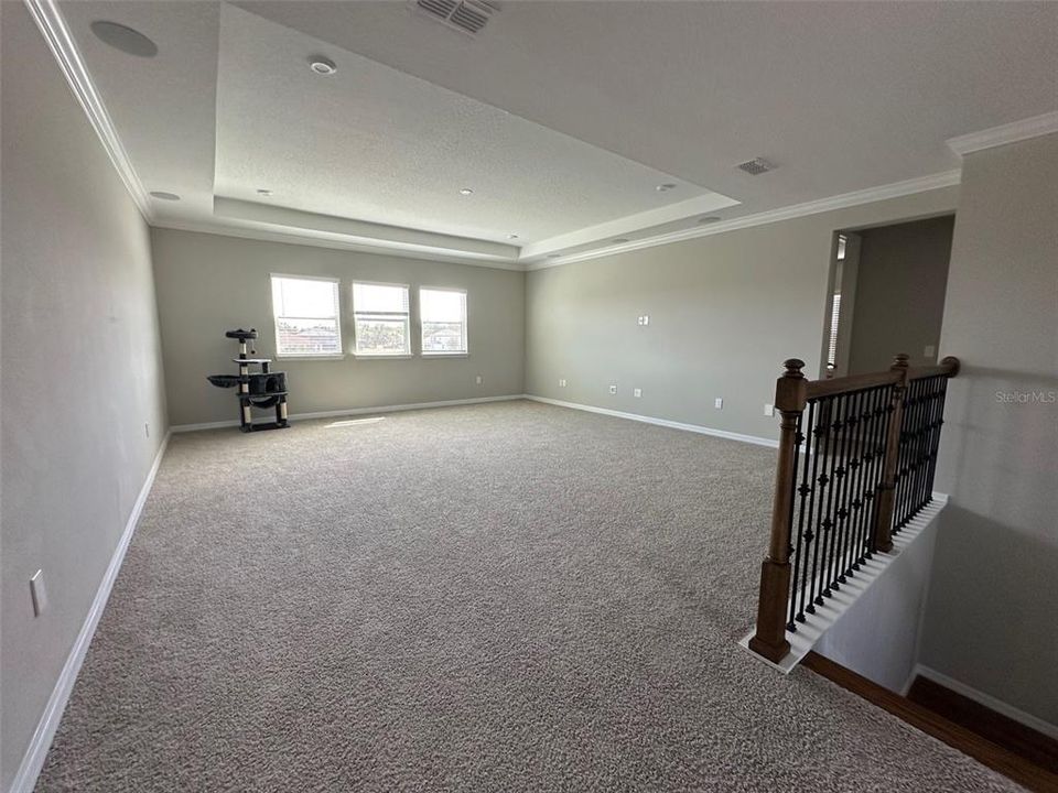 For Sale: $899,000 (5 beds, 4 baths, 3857 Square Feet)