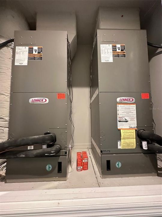 For Sale: $899,000 (5 beds, 4 baths, 3857 Square Feet)