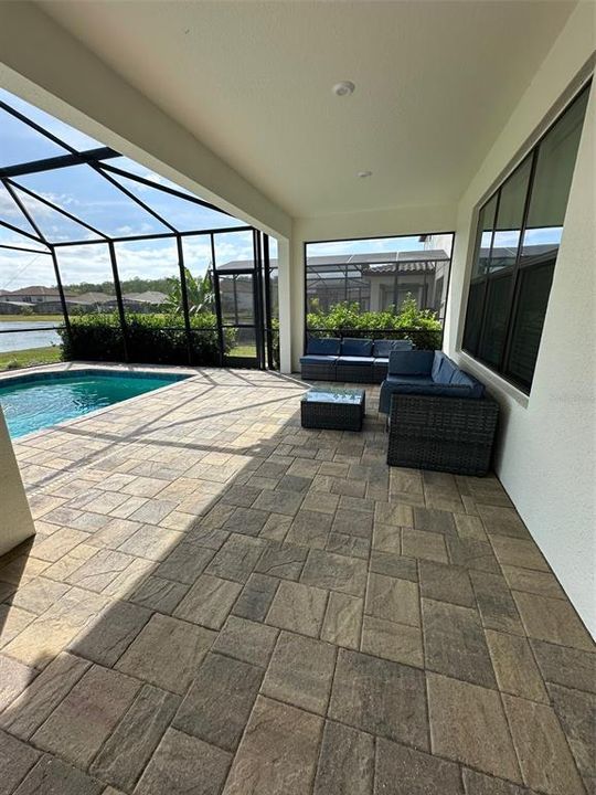 For Sale: $899,000 (5 beds, 4 baths, 3857 Square Feet)