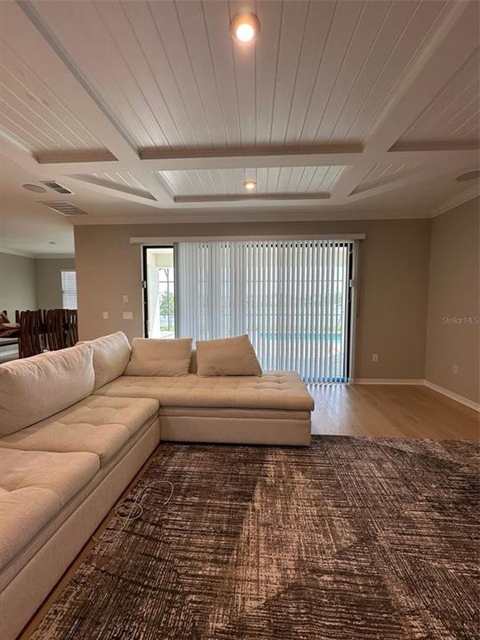 For Sale: $899,000 (5 beds, 4 baths, 3857 Square Feet)