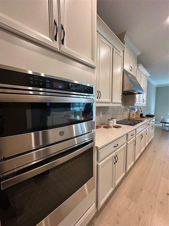 For Sale: $899,000 (5 beds, 4 baths, 3857 Square Feet)