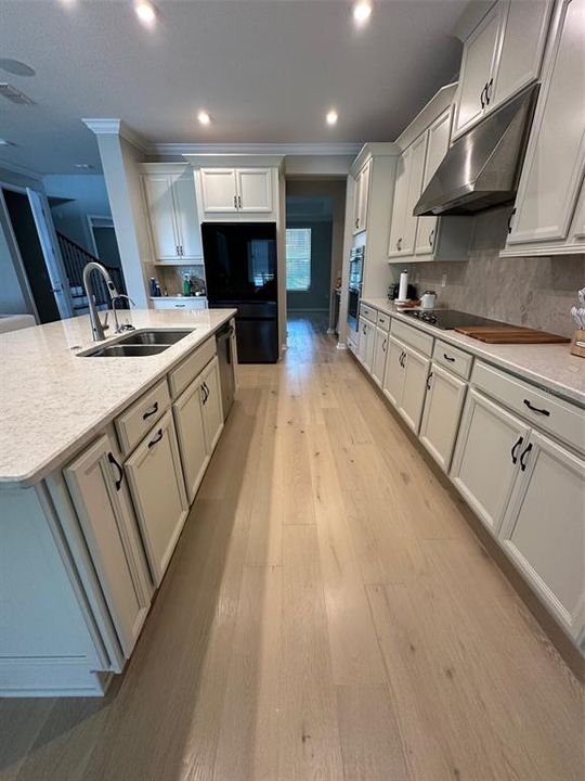 For Sale: $899,000 (5 beds, 4 baths, 3857 Square Feet)