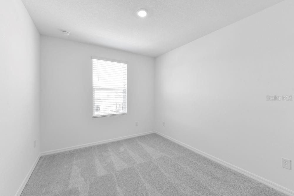 For Sale: $325,000 (3 beds, 2 baths, 1373 Square Feet)