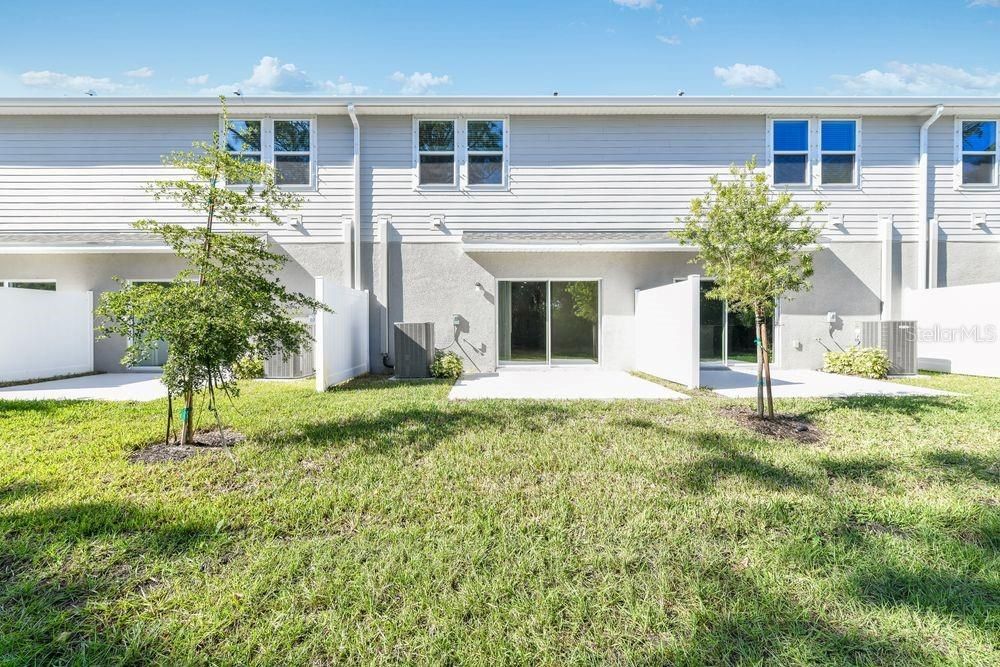 For Sale: $325,000 (3 beds, 2 baths, 1373 Square Feet)