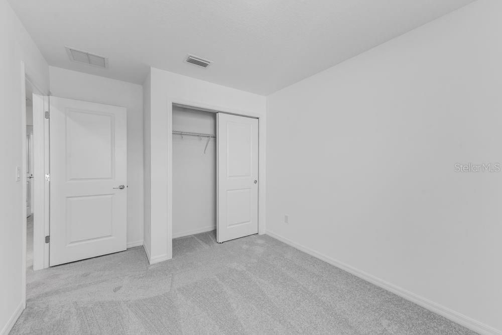 For Sale: $325,000 (3 beds, 2 baths, 1373 Square Feet)