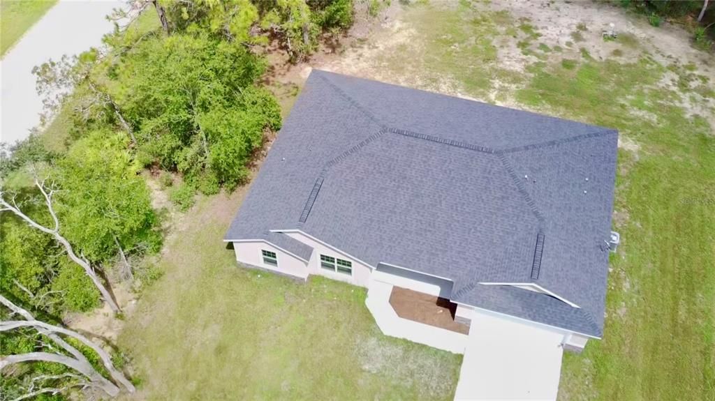 Activo con contrato: $374,000 (4 camas, 2 baños, 1927 Pies cuadrados)