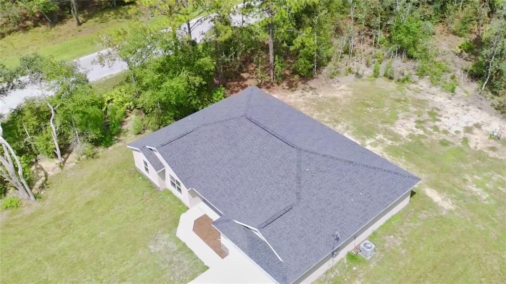 Activo con contrato: $374,000 (4 camas, 2 baños, 1927 Pies cuadrados)