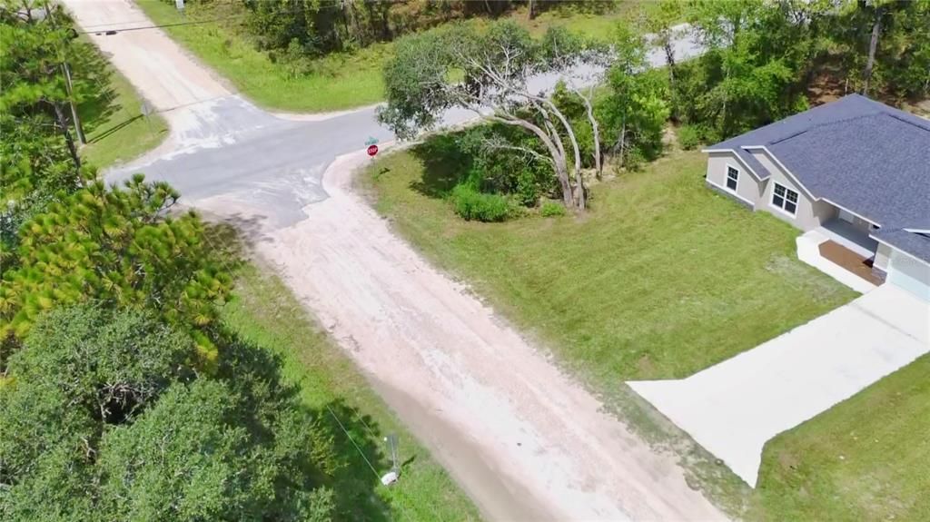 Activo con contrato: $374,000 (4 camas, 2 baños, 1927 Pies cuadrados)