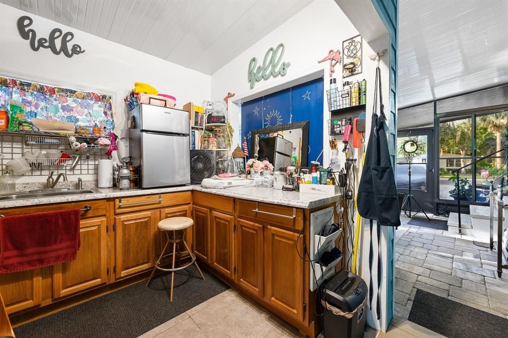 For Sale: $259,900 (2 beds, 2 baths, 1022 Square Feet)