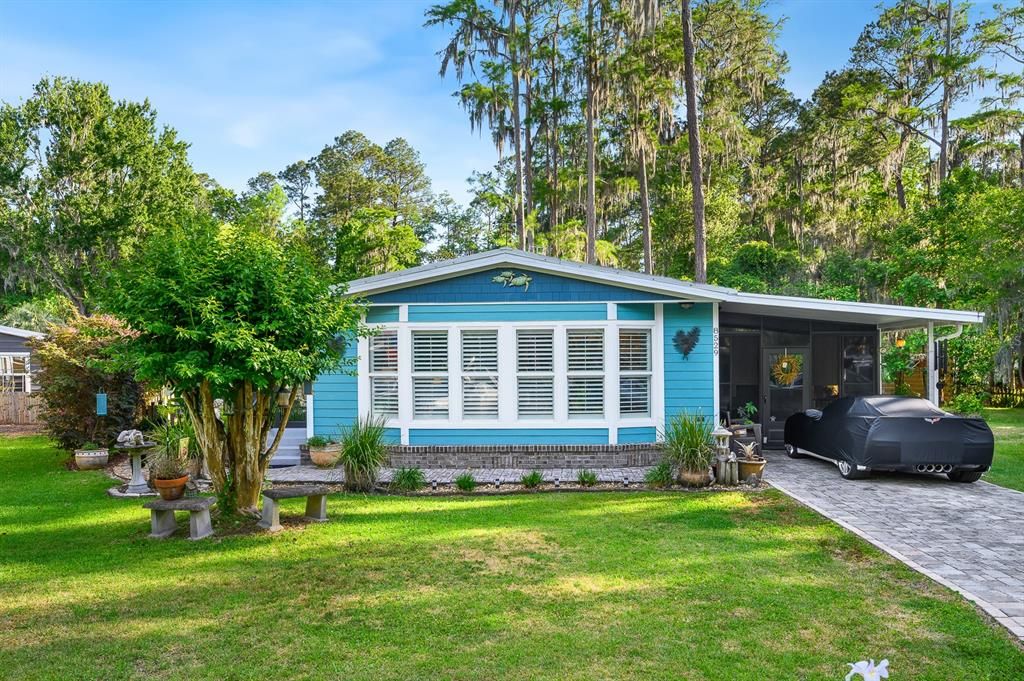 For Sale: $259,900 (2 beds, 2 baths, 1022 Square Feet)