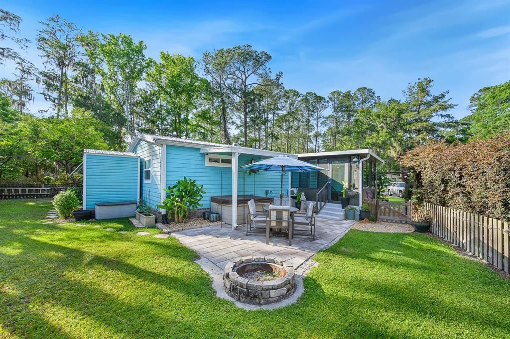 For Sale: $259,900 (2 beds, 2 baths, 1022 Square Feet)