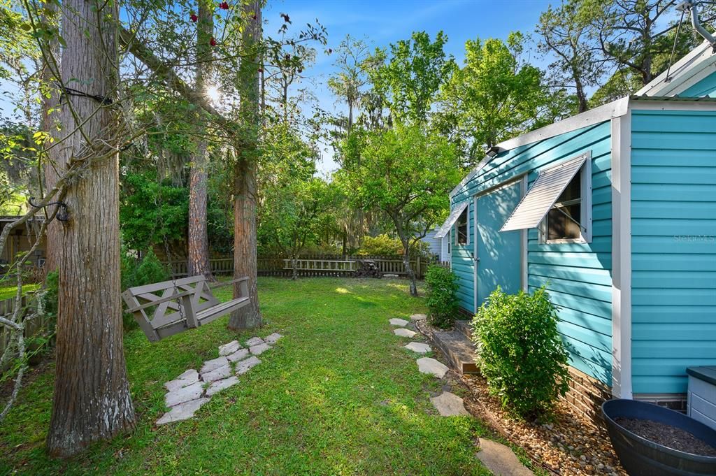 For Sale: $259,900 (2 beds, 2 baths, 1022 Square Feet)