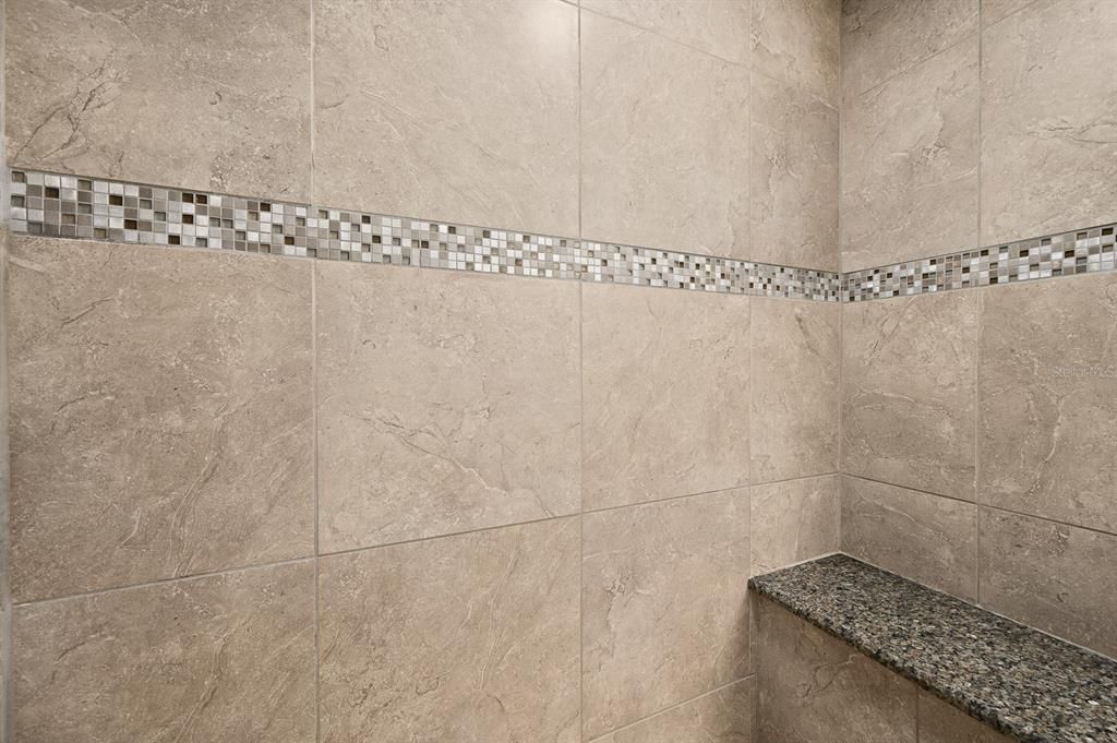 For Sale: $259,900 (2 beds, 2 baths, 1022 Square Feet)