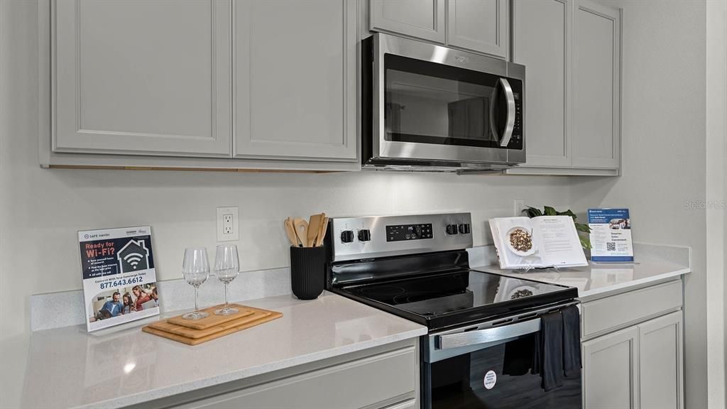 Active With Contract: $332,990 (4 beds, 2 baths, 1665 Square Feet)