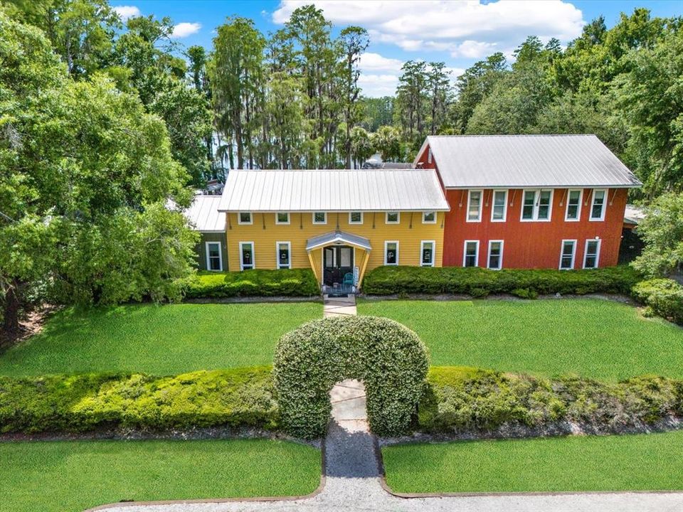 На продажу: $1,749,900 (5 спален, 4 ванн, 4510 Квадратных фут)