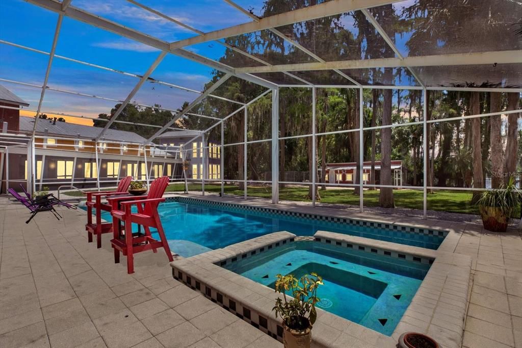 На продажу: $1,749,900 (5 спален, 4 ванн, 4510 Квадратных фут)