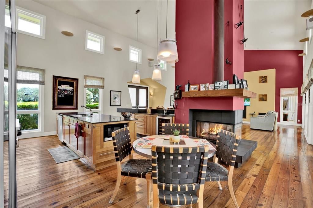 На продажу: $1,749,900 (5 спален, 4 ванн, 4510 Квадратных фут)