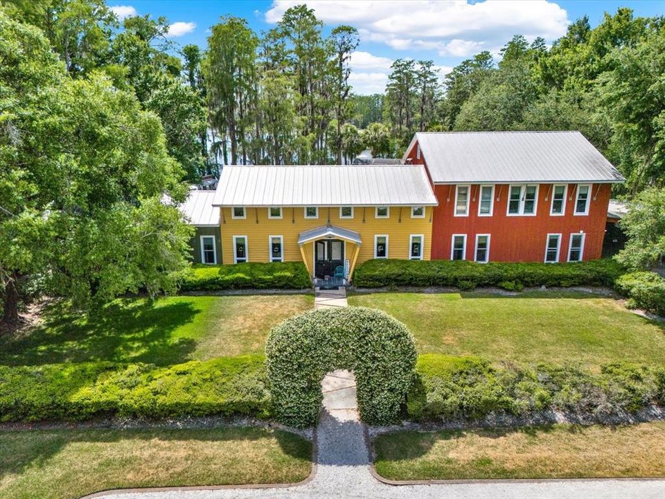 На продажу: $1,749,900 (5 спален, 4 ванн, 4510 Квадратных фут)