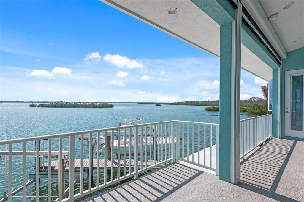 For Sale: $2,850,000 (4 beds, 3 baths, 2737 Square Feet)