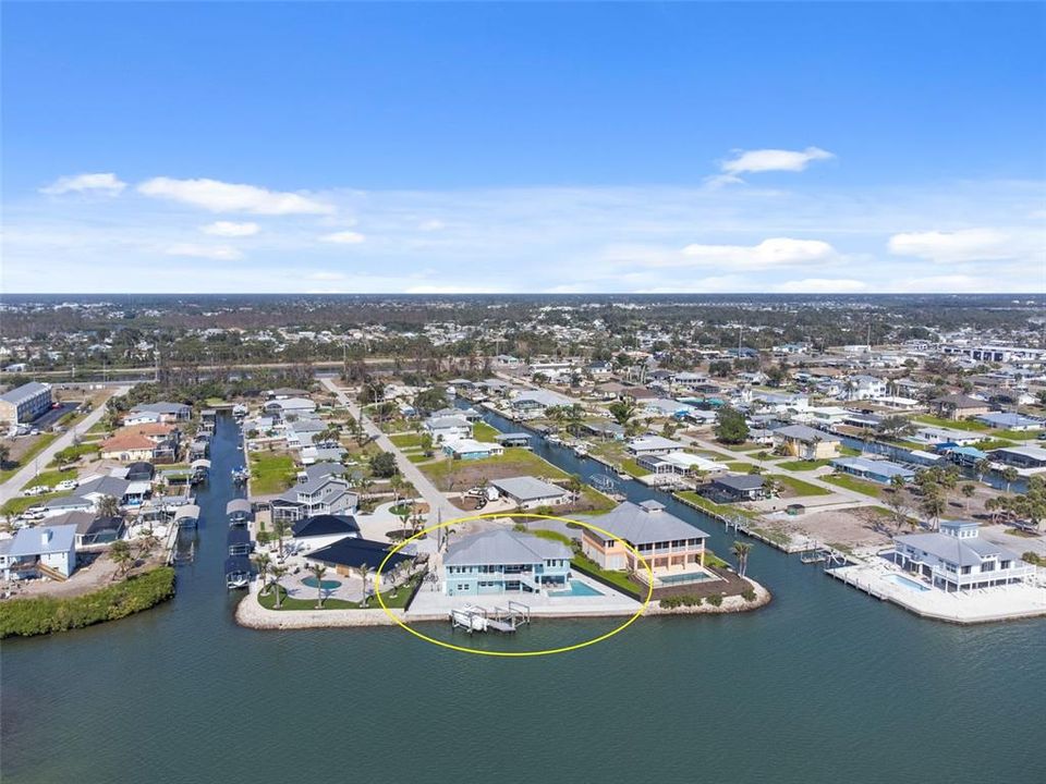 For Sale: $2,850,000 (4 beds, 3 baths, 2737 Square Feet)