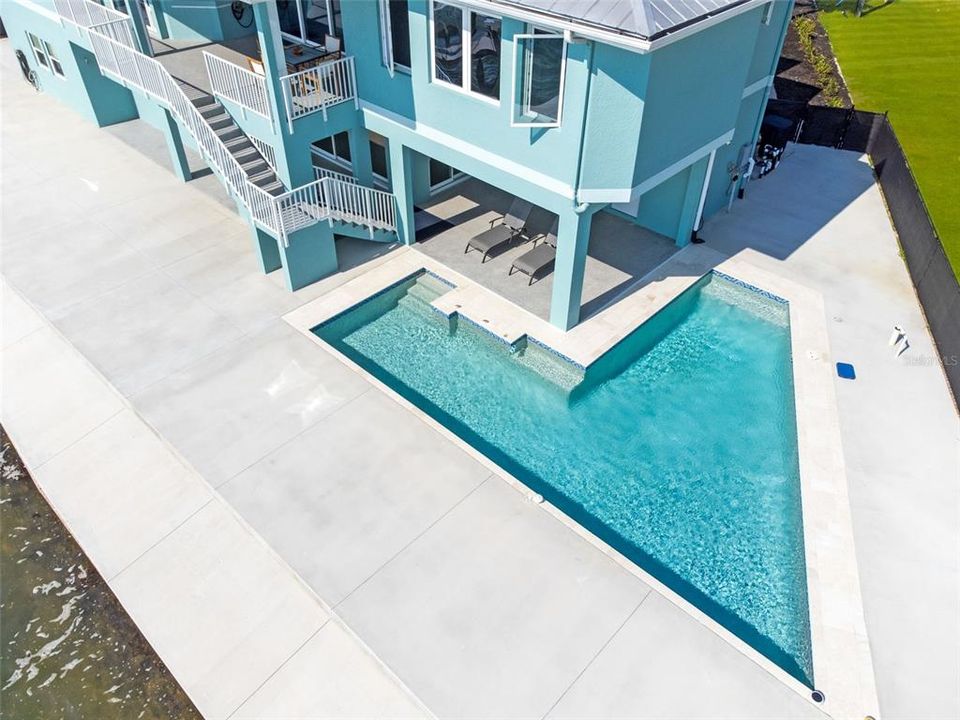 For Sale: $2,850,000 (4 beds, 3 baths, 2737 Square Feet)