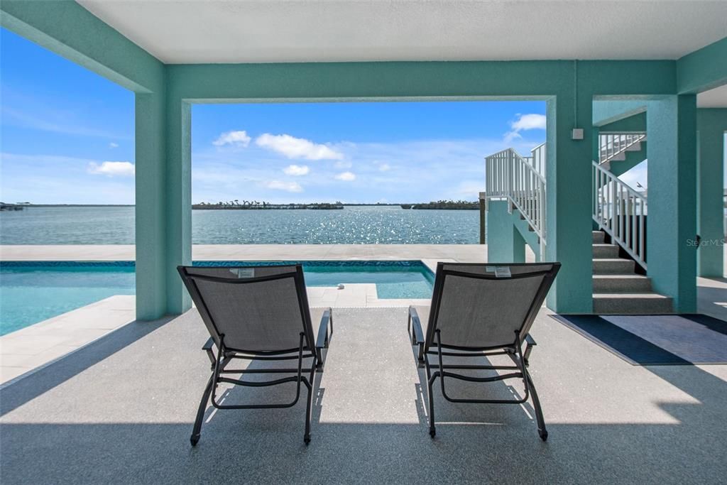 For Sale: $2,850,000 (4 beds, 3 baths, 2737 Square Feet)