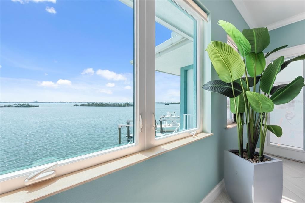 For Sale: $2,850,000 (4 beds, 3 baths, 2737 Square Feet)