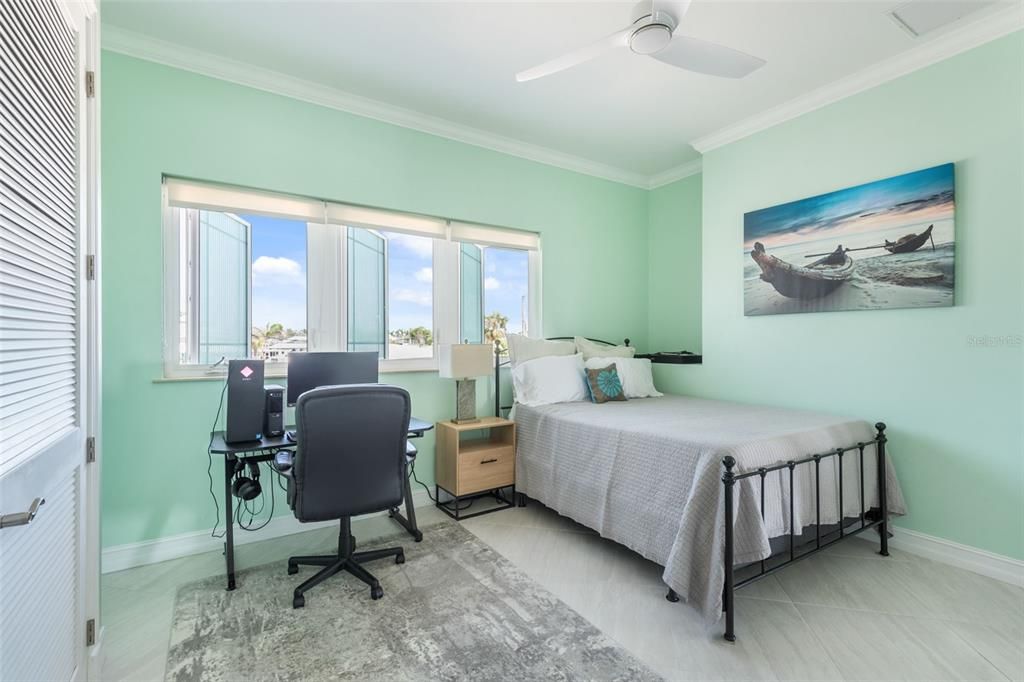 For Sale: $2,850,000 (4 beds, 3 baths, 2737 Square Feet)