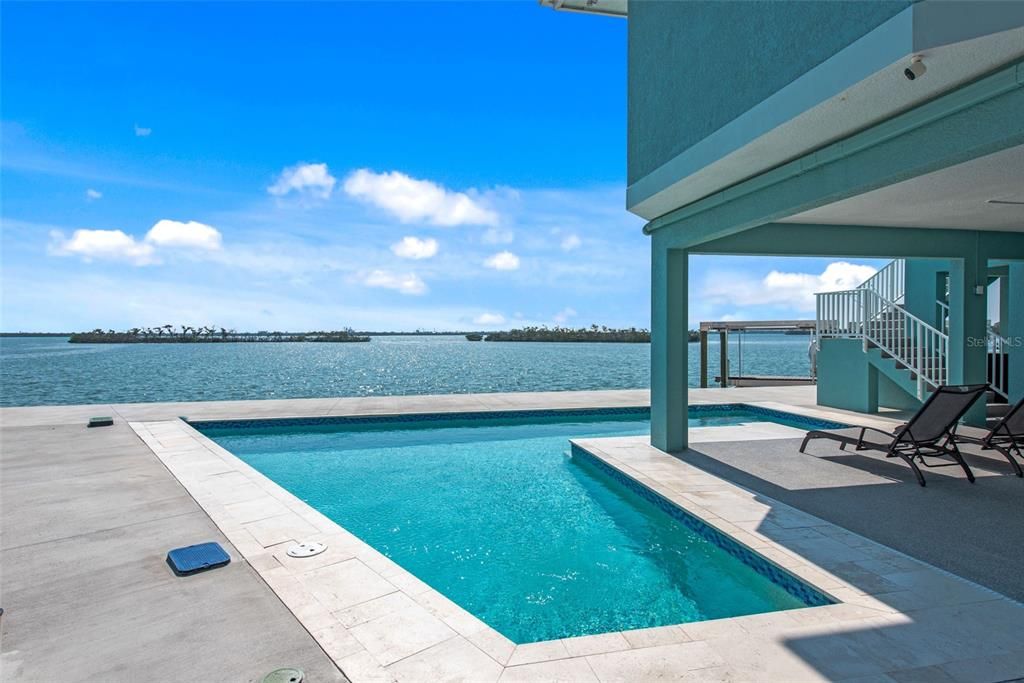 For Sale: $2,850,000 (4 beds, 3 baths, 2737 Square Feet)