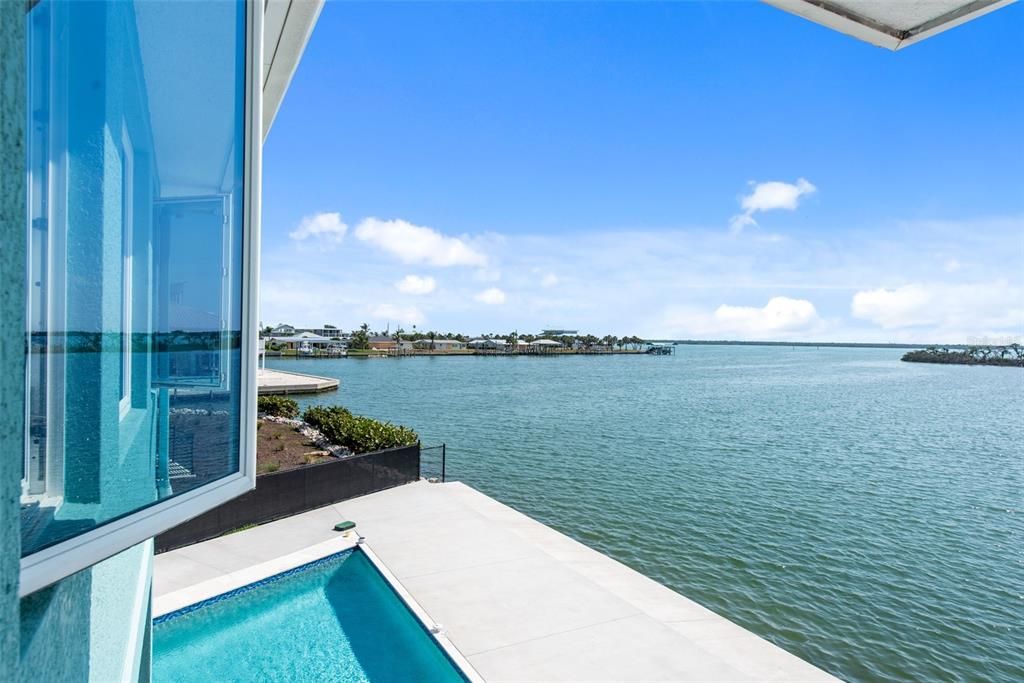 For Sale: $2,850,000 (4 beds, 3 baths, 2737 Square Feet)