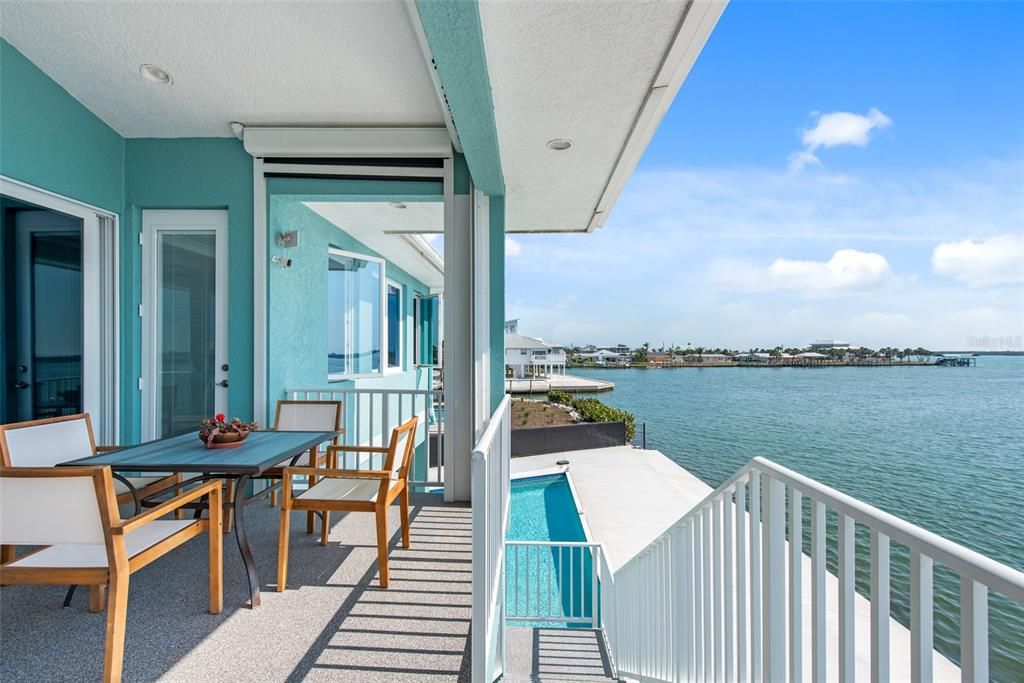 For Sale: $2,850,000 (4 beds, 3 baths, 2737 Square Feet)