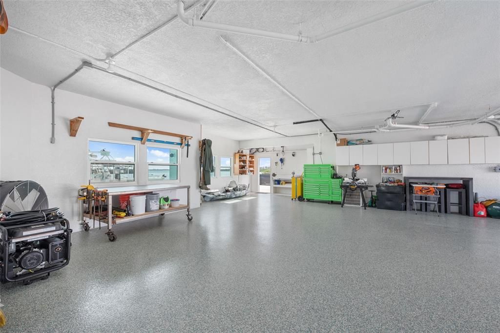 For Sale: $2,850,000 (4 beds, 3 baths, 2737 Square Feet)