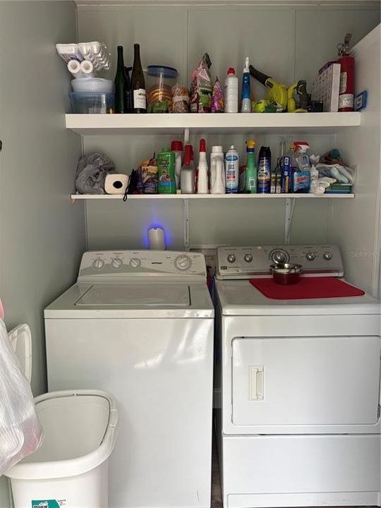 合同活跃: $162,737 (3 贝兹, 2 浴室, 1188 平方英尺)