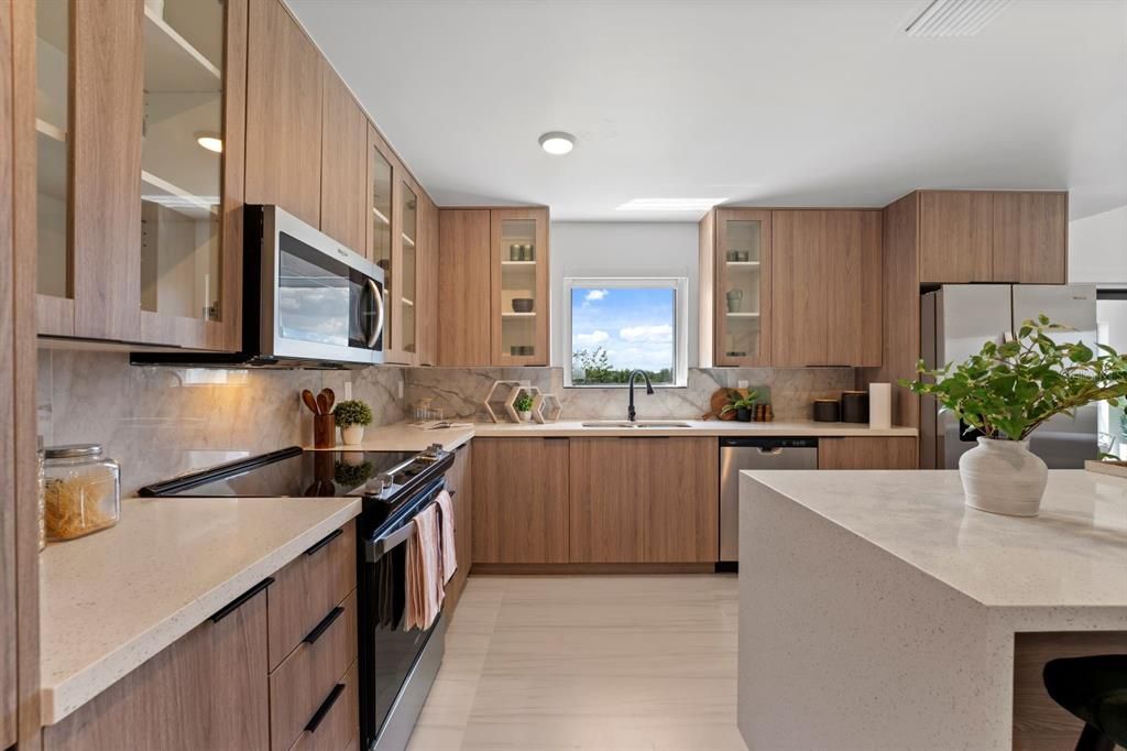 For Sale: $384,900 (4 beds, 3 baths, 2178 Square Feet)