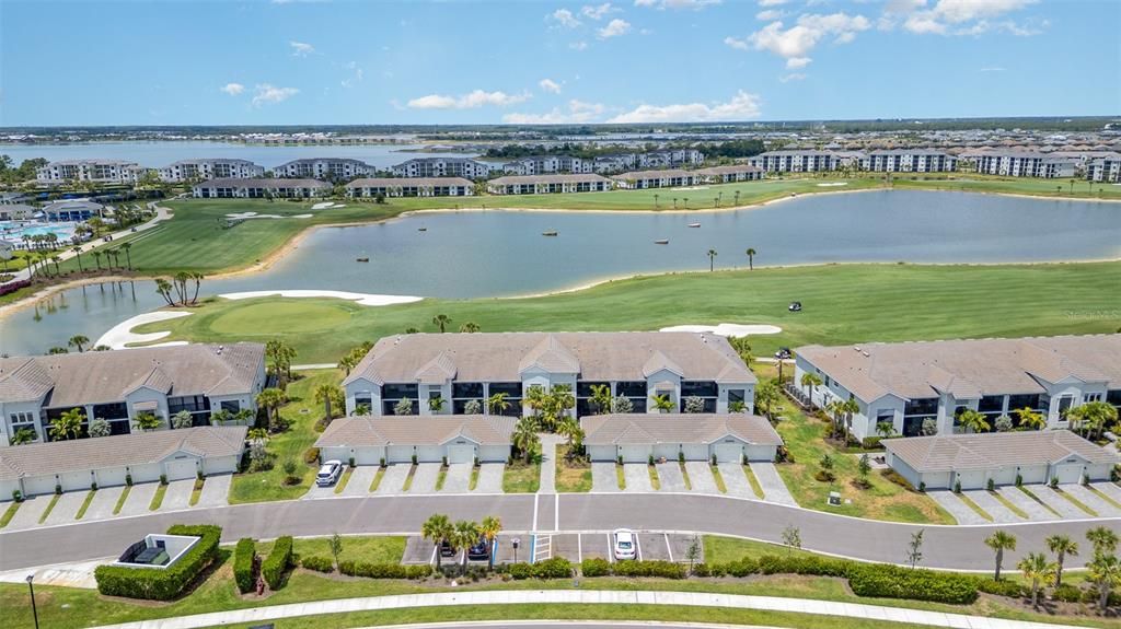 Activo con contrato: $300,000 (2 camas, 2 baños, 1366 Pies cuadrados)