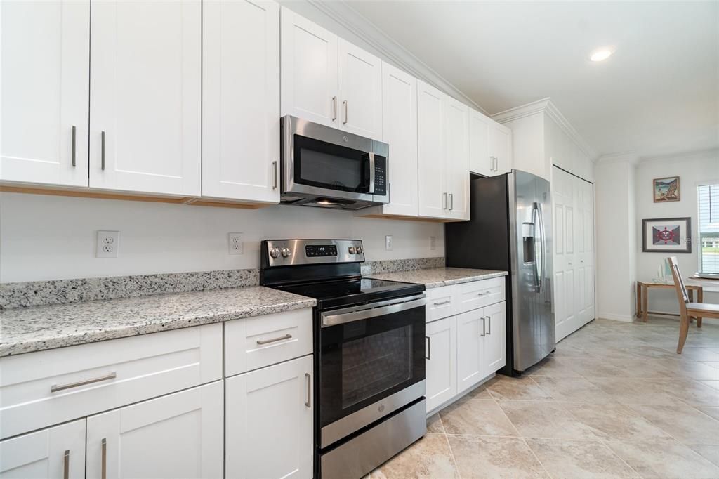 Activo con contrato: $300,000 (2 camas, 2 baños, 1366 Pies cuadrados)