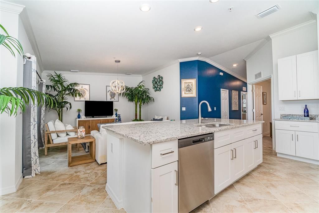 Activo con contrato: $300,000 (2 camas, 2 baños, 1366 Pies cuadrados)