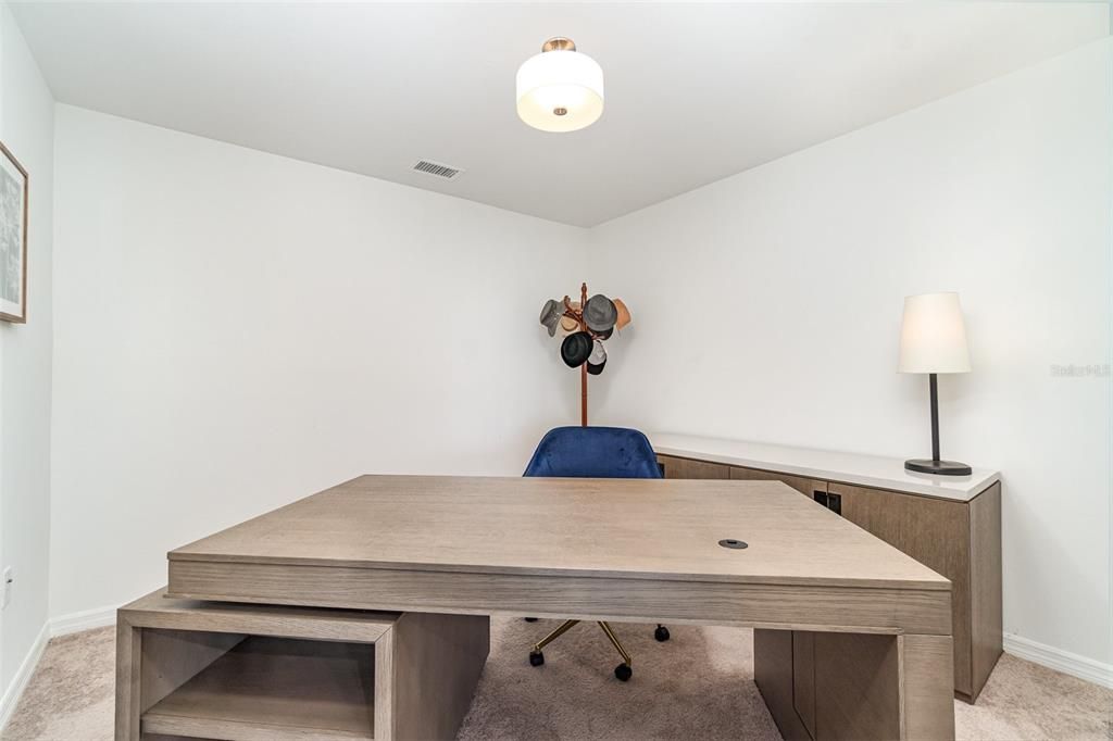 Activo con contrato: $300,000 (2 camas, 2 baños, 1366 Pies cuadrados)