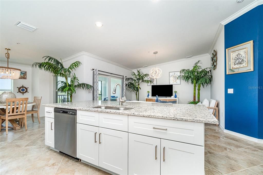 Activo con contrato: $300,000 (2 camas, 2 baños, 1366 Pies cuadrados)