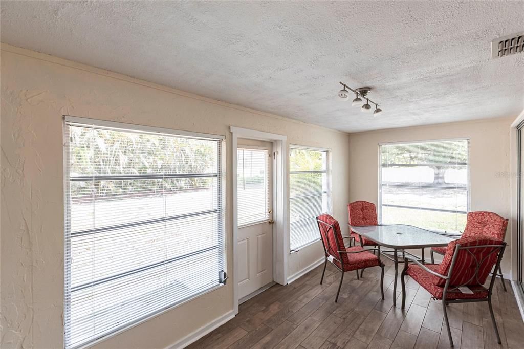 For Sale: $340,000 (4 beds, 0 baths, 2192 Square Feet)