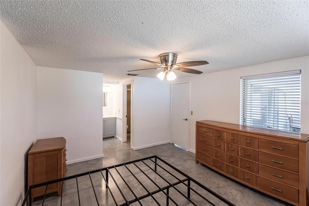 For Sale: $340,000 (4 beds, 0 baths, 2192 Square Feet)