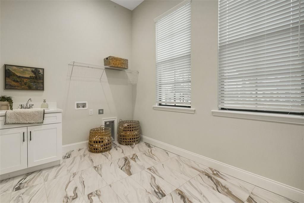 For Sale: $739,900 (4 beds, 3 baths, 2623 Square Feet)
