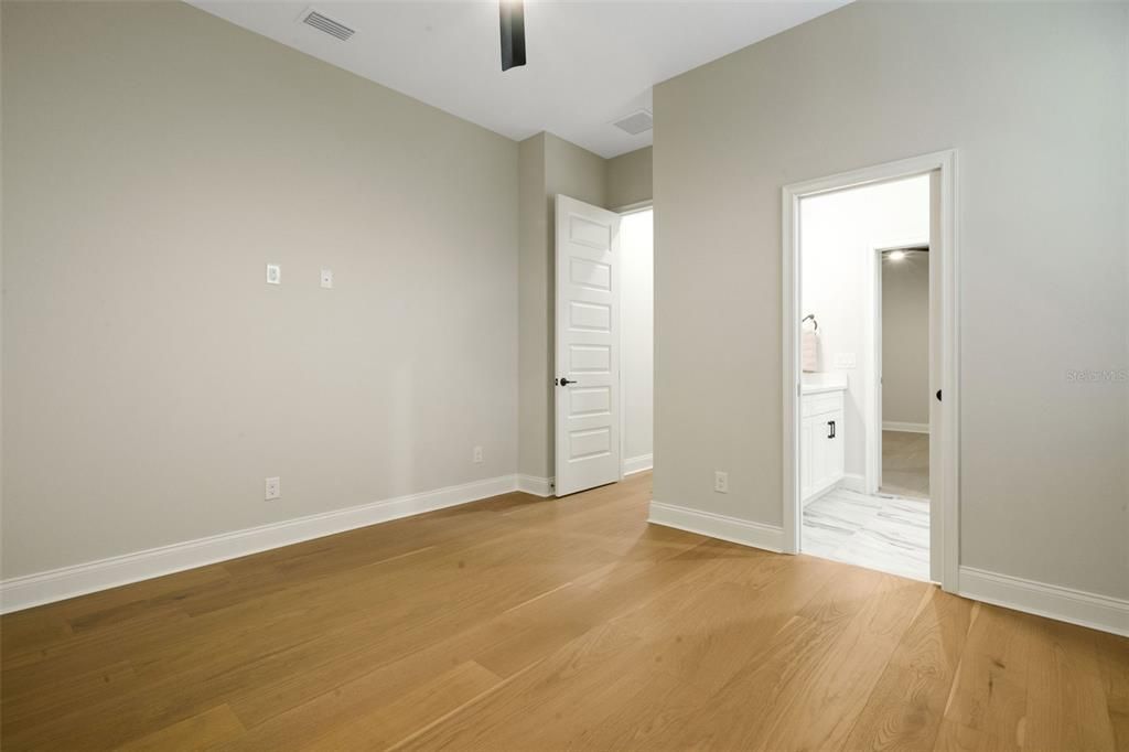 For Sale: $739,900 (4 beds, 3 baths, 2623 Square Feet)