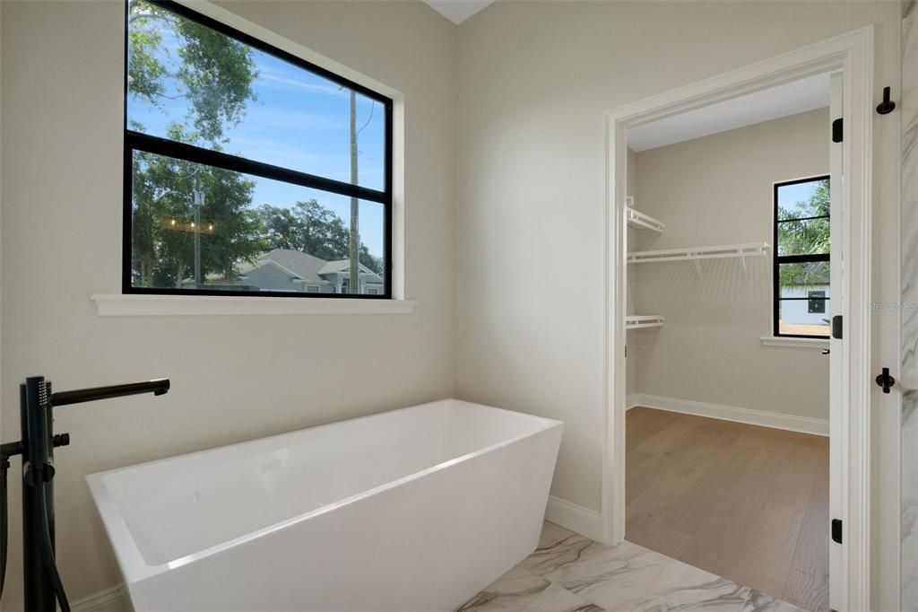 For Sale: $739,900 (4 beds, 3 baths, 2623 Square Feet)