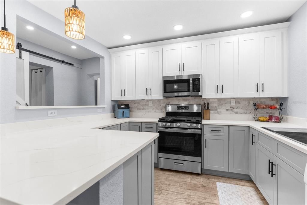 En Venta: $569,000 (2 camas, 2 baños, 912 Pies cuadrados)